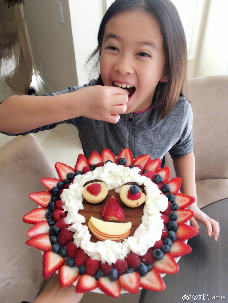 Không chỉ nổi tiếng vì yêu chồng thương con, tài nấu nướng của Lưu Đào còn khiến dân mạng thán phục-4