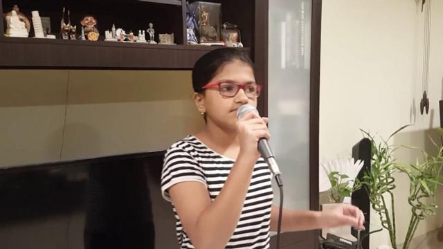 Kinh ngạc cô bé 12 tuổi hát được 102 thứ tiếng trong 6 giờ đồng hồ, có cả tiếng Việt-1