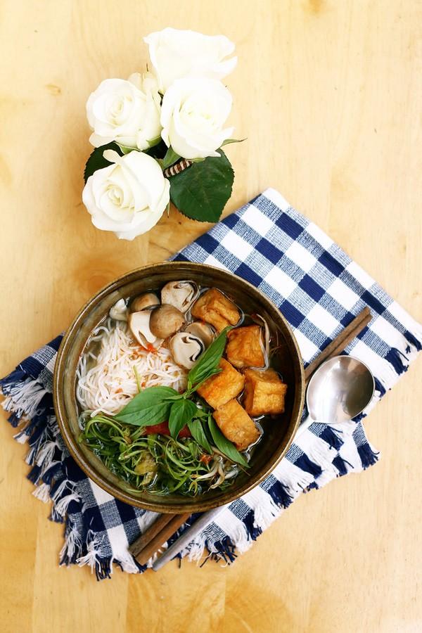 Làm ngay 1 trong 7 món bún nghe đã thấy thèm nhỏ dãi sau những ngày ăn Tết ngất ngây-1