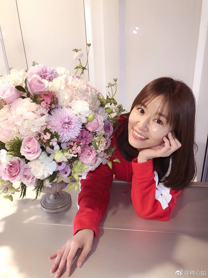 Lâm Tâm Như cắt mái ngố trẻ trung, tiết lộ không giỏi nấu nướng, chăm con khó khăn-7