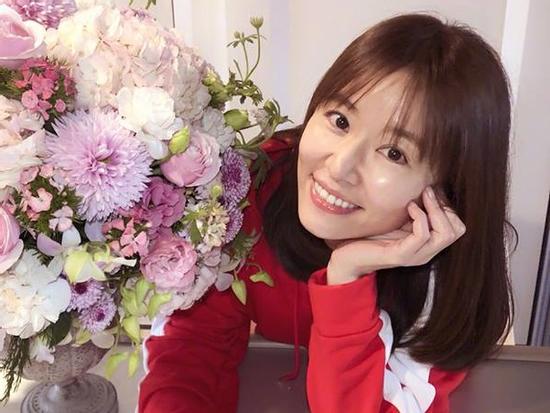 Lâm Tâm Như cắt mái ngố trẻ trung, tiết lộ không giỏi nấu nướng, chăm con khó khăn