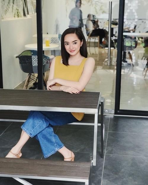 Hòa cùng tín đồ thời trang thế giới, Mỹ Tâm, Kỳ Duyên mải mê diện sắc vàng đầu năm 2018-5