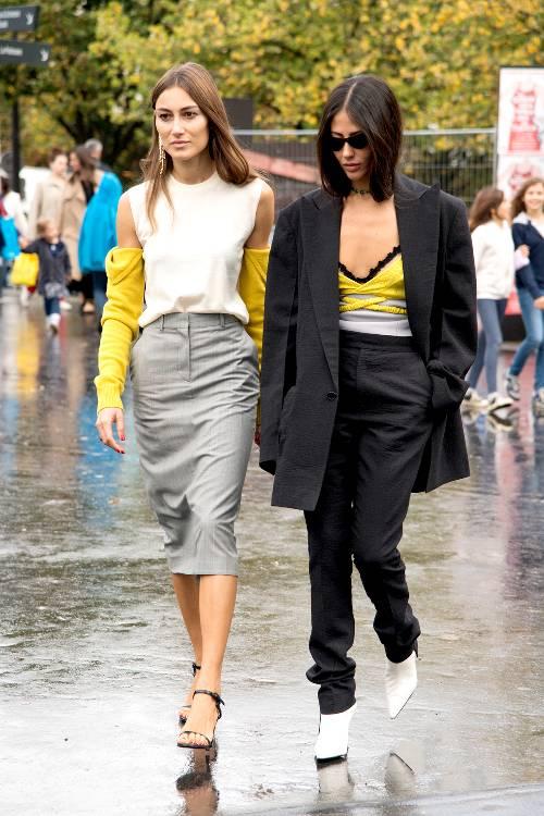 Hòa cùng tín đồ thời trang thế giới, Mỹ Tâm, Kỳ Duyên mải mê diện sắc vàng đầu năm 2018-8