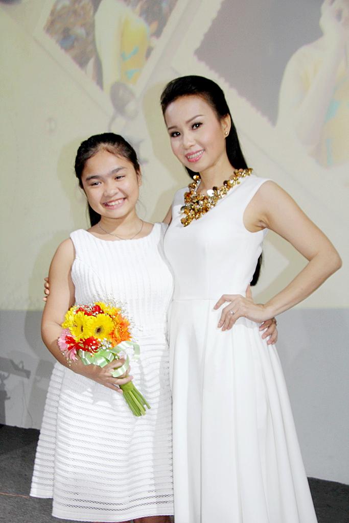 Hồng Nhung - Cát Phượng - Cẩm Ly: Bộ ba mỹ nhân tuổi Tuất U50 sở hữu nhan sắc trường tồn-6