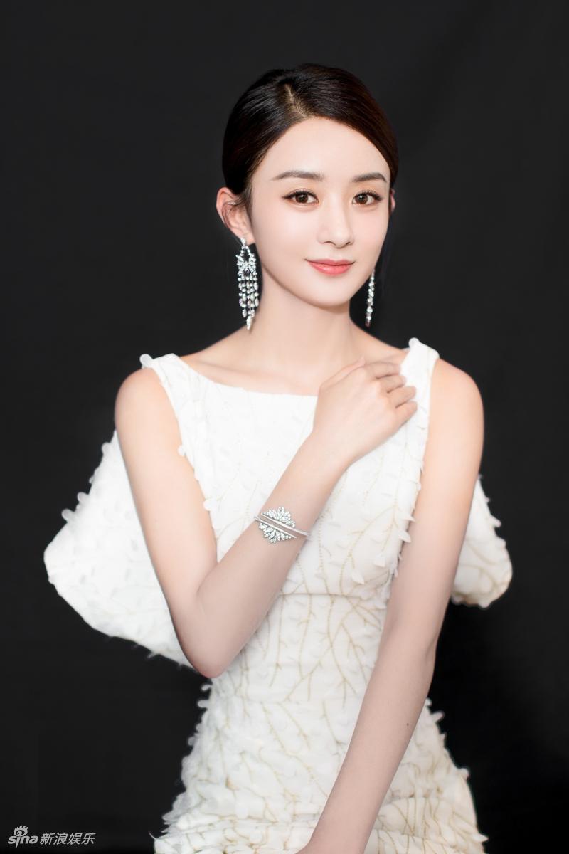 Triệu Lệ Dĩnh: Từ cô gái nông thôn đến Nữ vương màn ảnh Hoa ngữ-11