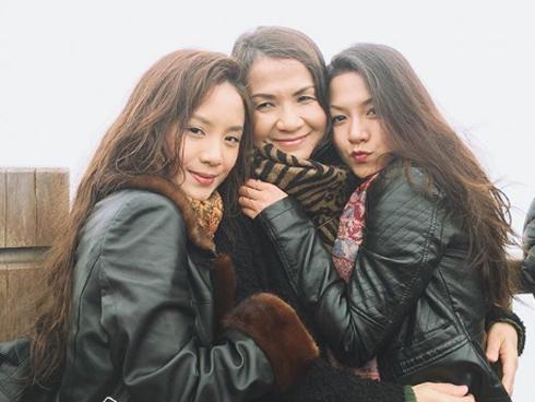 Bạn gái Huyme khoe ảnh gia đình và nhan sắc 'không hề kém cạnh' của cô chị