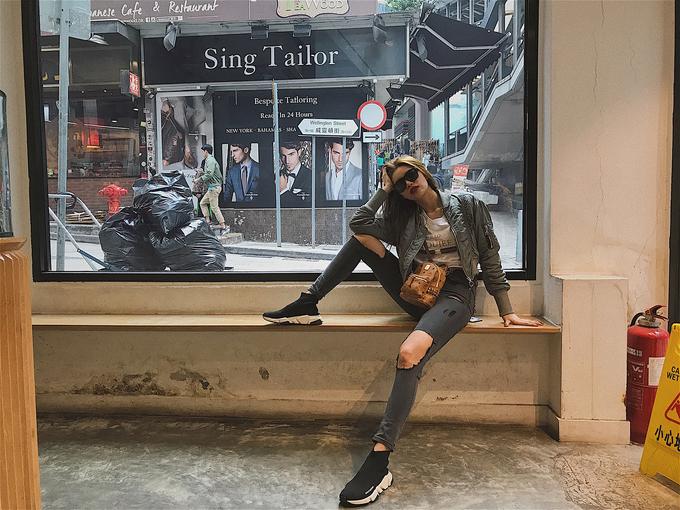 Bóc giá bộ sưu tập giày sneaker của Minh Tú-3