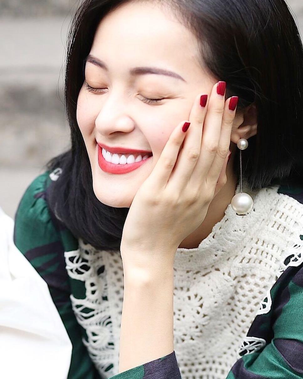 Tin sao Việt: Tăng Thanh Hà hạnh phúc trong vòng tay ông xã xuất ngoại du xuân-3