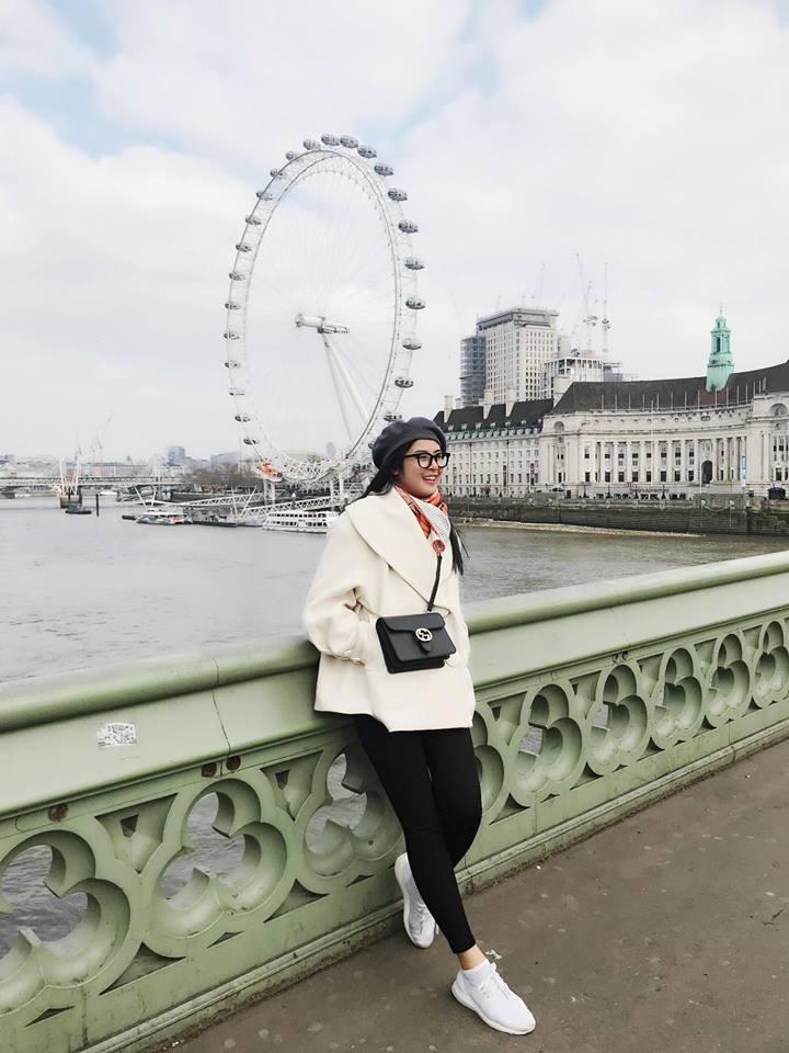 Tin sao Việt: Tăng Thanh Hà hạnh phúc trong vòng tay ông xã xuất ngoại du xuân-6