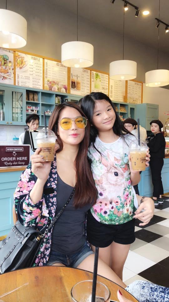 Tin sao Việt: Tăng Thanh Hà hạnh phúc trong vòng tay ông xã xuất ngoại du xuân-7