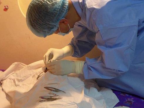 Mẹ bé gái 7 tuổi hiến giác mạc xúc động kể lại giây phút bên con lúc cuối đời-6