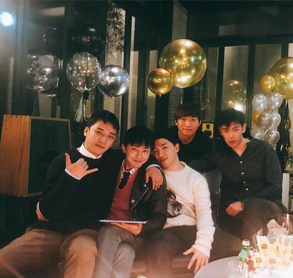 Sao Hàn 23/2: Park Bo Young đốn tim với vẻ ngoài ngọt ngào, rạng rỡ-6