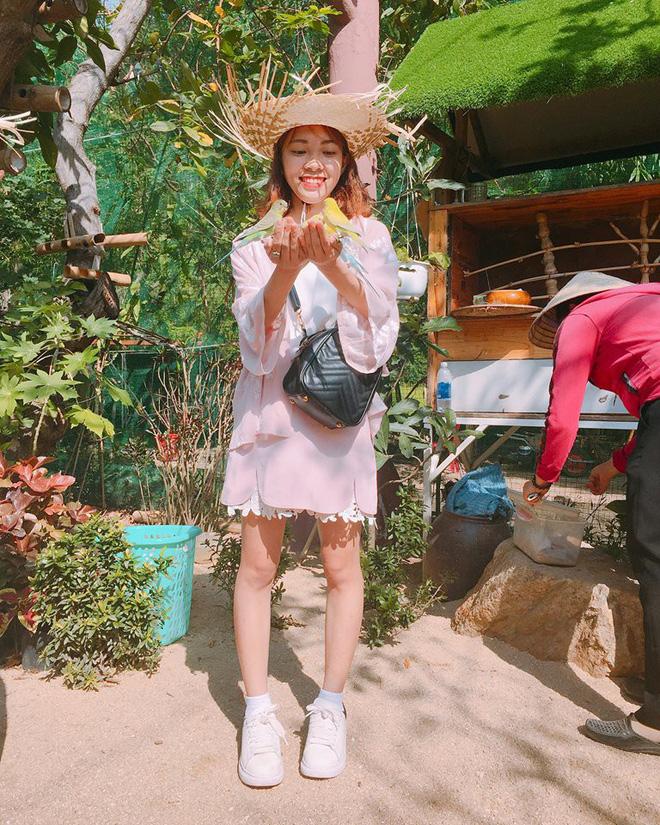 Gái ế trong hội bạn thân bị dân mạng thương xót vì sinh nhật mình mà phải làm chân osin phục vụ các cặp diễn cảnh hạnh phúc-3