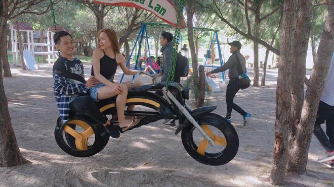 Gái ế trong hội bạn thân bị dân mạng thương xót vì sinh nhật mình mà phải làm chân osin phục vụ các cặp diễn cảnh hạnh phúc-4