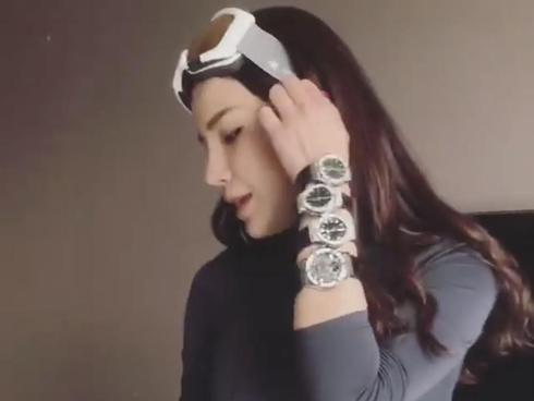 Danh hiệu 'đôi tay sang xịn mịn nhất' hôm nay chắc chắn thuộc về Diệp Lâm Anh!