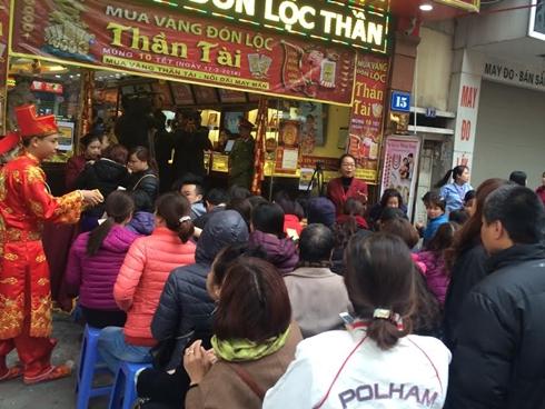 Gia đình của nghi phạm giết 5 người ở Sài Gòn sợ bị trả thù-3