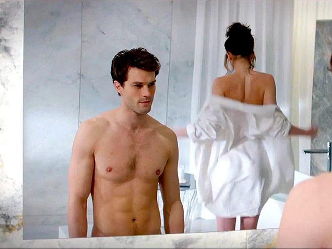 Tỷ phú nghiện sex gây bất ngờ với hình tượng trái ngược màn ảnh-1