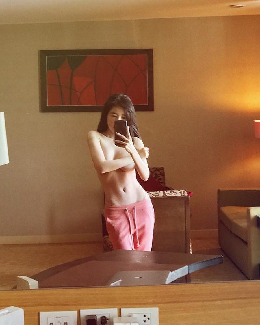 Tin sao Việt: Elly Trần bán nude khoe cơ cuồn cuộn-1