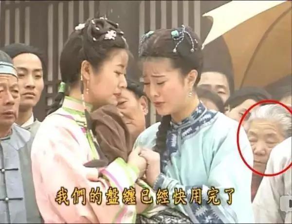 Loạt ảnh tiết lộ sự thật chết cười: Diễn viên quần chúng sinh ra chỉ để phá hoại-4