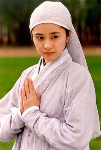 Bất ngờ với nhan sắc ở tuổi 43 của ni cô đẹp nhất màn ảnh Hoa ngữ-2