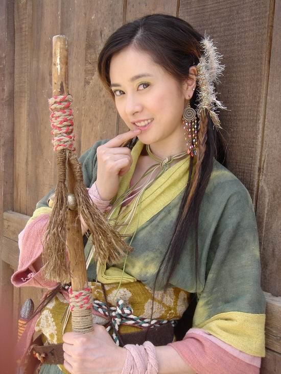 Bất ngờ với nhan sắc ở tuổi 43 của ni cô đẹp nhất màn ảnh Hoa ngữ-9