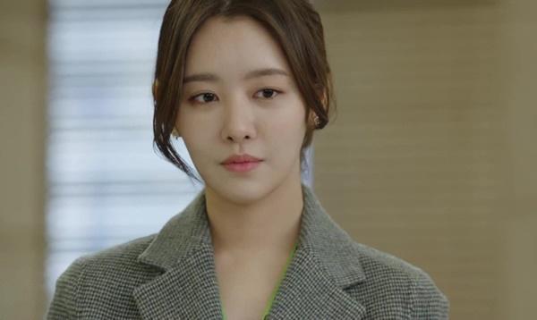 Ngày cưới anh đón em về long trọng thì hôm nay em bỏ anh cũng phải rõ ràng…-1