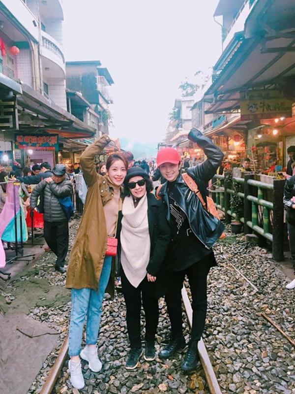 Chi Pu và bạn trai tin đồn ngắm pháo hoa tại Đài Loan?-4