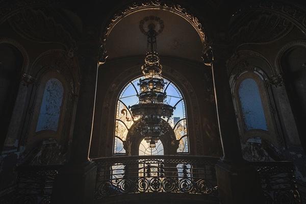 Bên trong casino bỏ hoang đầy ma mị ở Romania-6