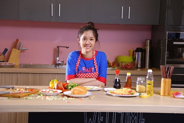 Người kế nghiệp Ngọc Trinh tấn công màn ảnh Việt đầu năm 2018-4