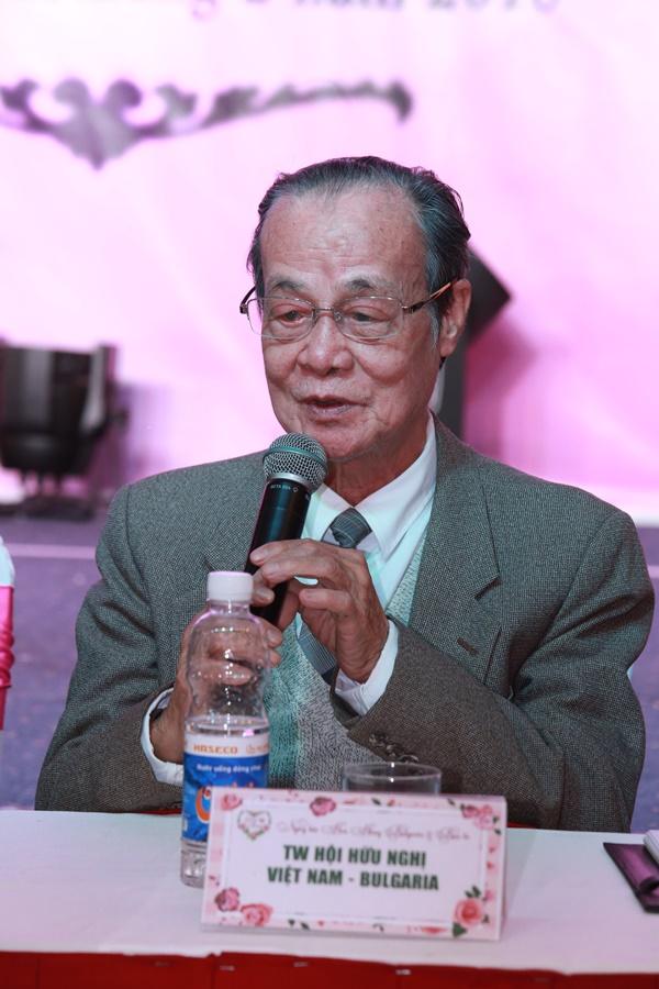 1000 cây hồng Bulgaria khoe sắc trong Lễ hội Hoa hồng-2