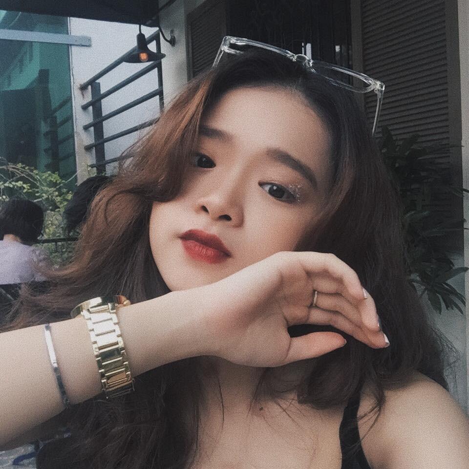 Cứ trang điểm kĩ và ăn mặc thế này, ai nghĩ Linh Ka mới chỉ 16 tuổi?-3