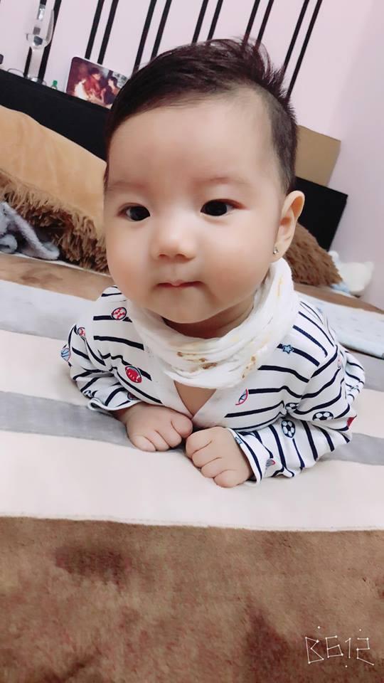 Hot girl - hot boy Việt: Cư dân mạng soi ra phần khuỷu tay dị dạng của Quỳnh Anh Shyn-6