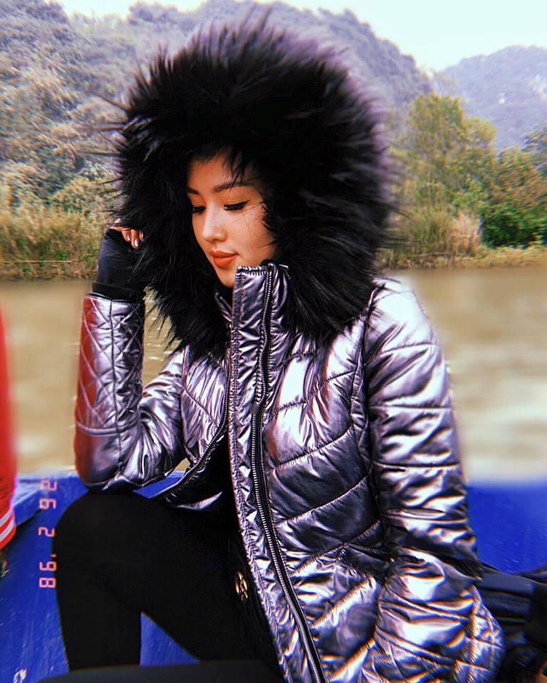 Hot girl - hot boy Việt: Cư dân mạng soi ra phần khuỷu tay dị dạng của Quỳnh Anh Shyn-11