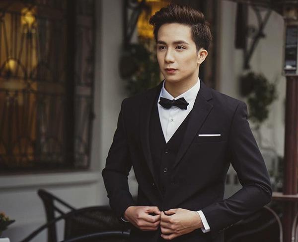 5 chàng bác sĩ điển trai gây bão mạng xã hội-4