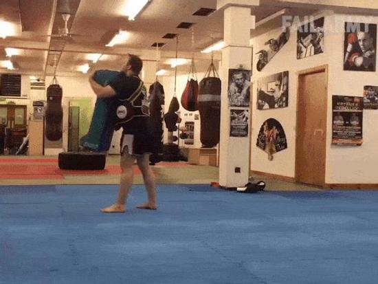 Nếu không muốn rước 'họa', hãy tự lượng sức mình