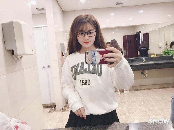 Khoe ảnh xinh đẹp ở phòng thực hành thí nghiệm, nữ sinh Y Dược bị dân mạng bắt lỗi-5