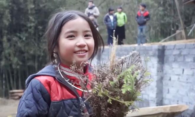 Những bé gái vùng cao xinh đẹp tựa con lai khiến dân mạng chao đảo thời gian qua-5