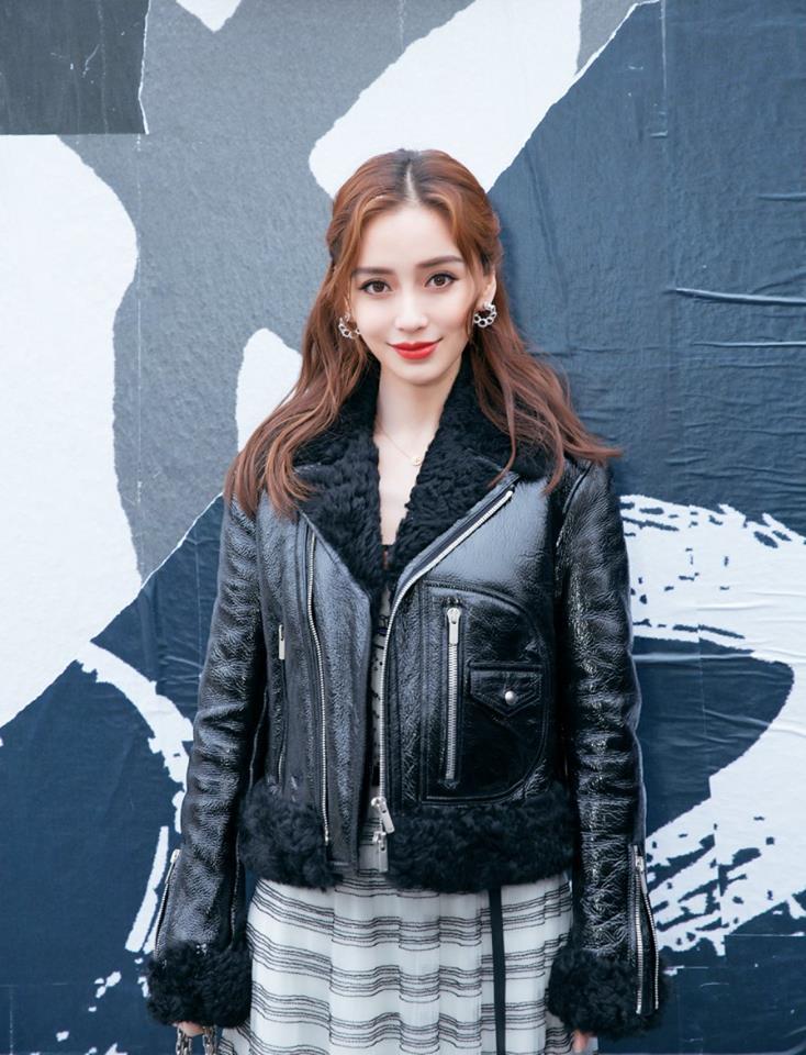 Angela Baby bị chê xuống sắc sau khi chỉnh răng sứ-1