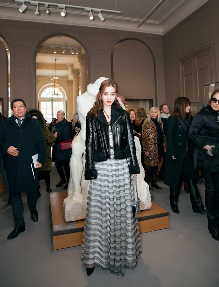 Angela Baby bị chê xuống sắc sau khi chỉnh răng sứ-6