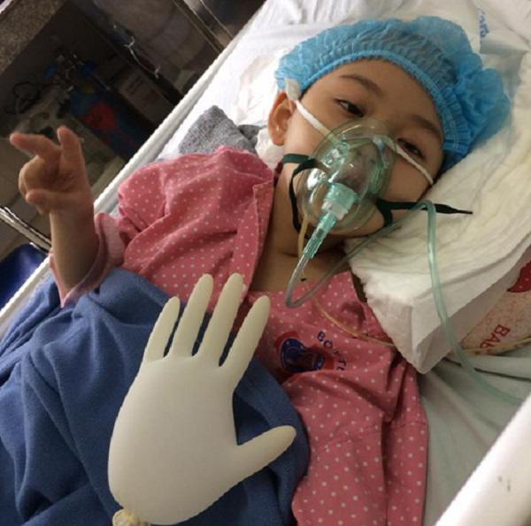 Mẹ bé gái 7 tuổi hiến giác mạc xúc động kể lại giây phút bên con lúc cuối đời-2