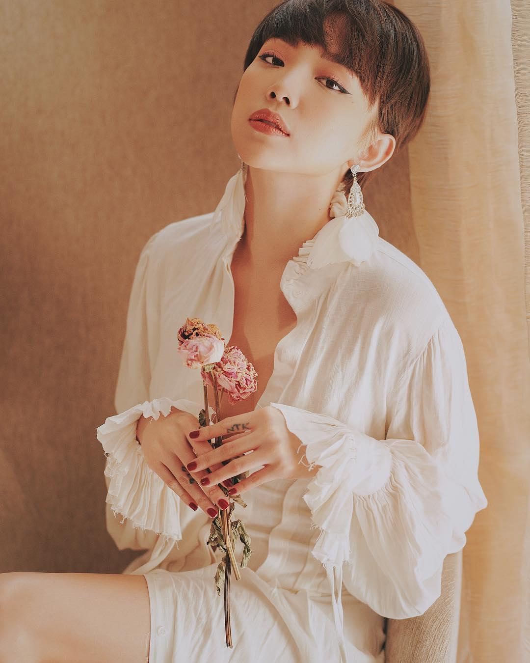 Tin sao Việt: Angela Phương Trinh thú nhận như con thú hoang run sợ trước cuộc đời-9