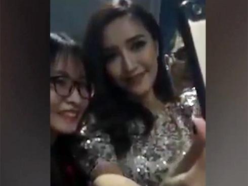 Phát cuồng với trào lưu cằm nọng, điển trai như Isaac cũng bất chấp xấu xí miễn sao hợp thời-10