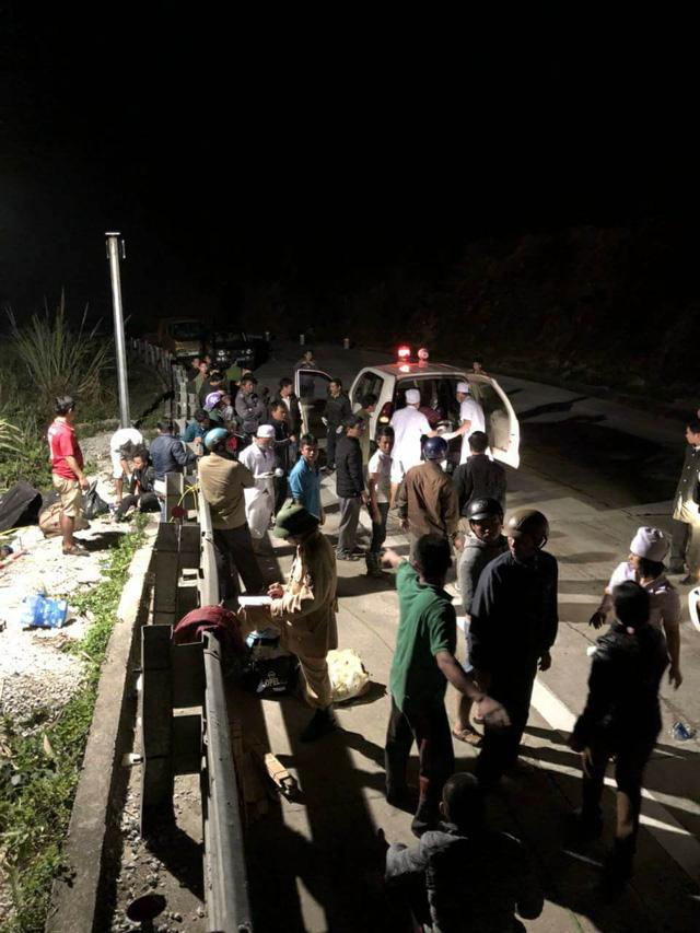 Xe khách lao xuống vực sâu 100m, tài xế tử vong, 19 người bị thương-1