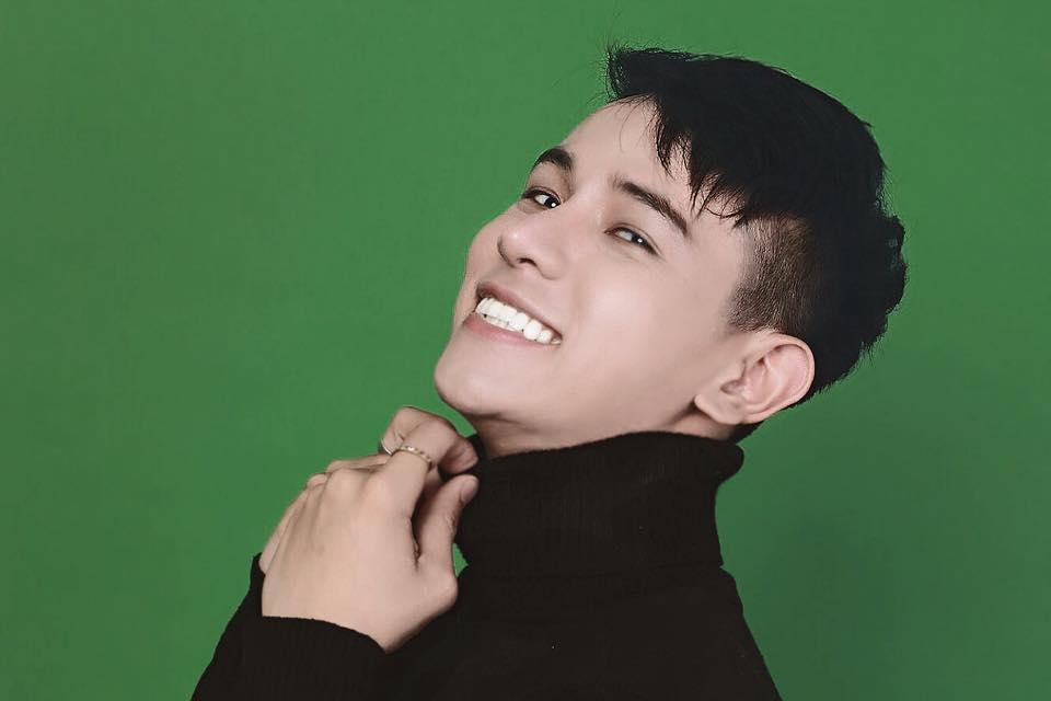 Ngoại hình chuẩn... soái ca của trai tân khiến bà mẹ 2 con đã ly dị chồng rung động-5