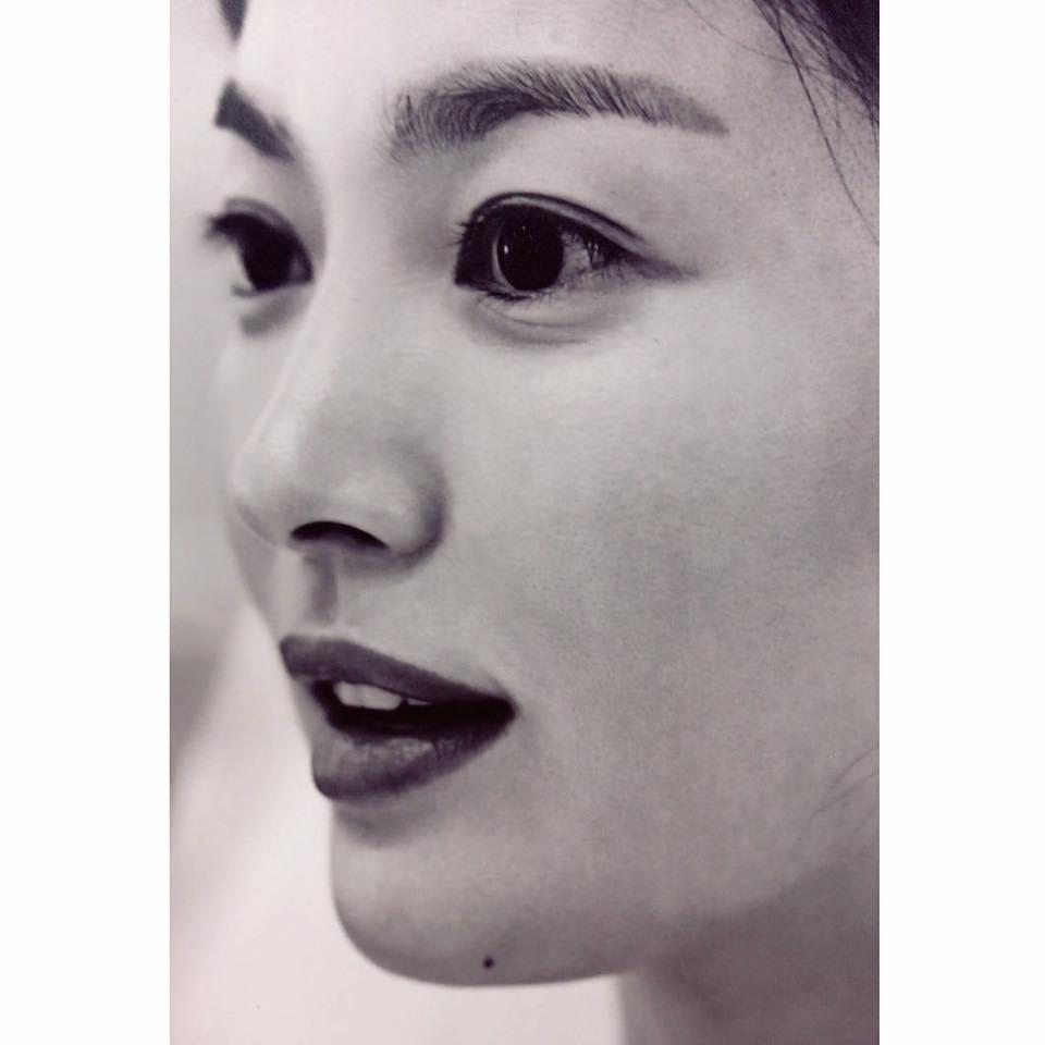 Cư dân mạng thích thú khi phát hiện ra hình nền điện thoại của Song Hye Kyo-4