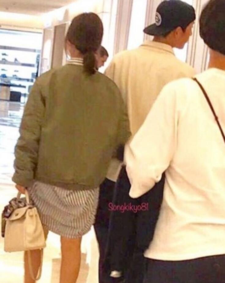 Cư dân mạng thích thú khi phát hiện ra hình nền điện thoại của Song Hye Kyo-3