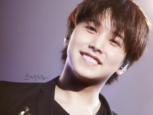 Sungmin (SuJu) vừa tung MV trở lại sau thời gian dài vắng bóng đã bị fan BTS trẻ trâu tấn công-4