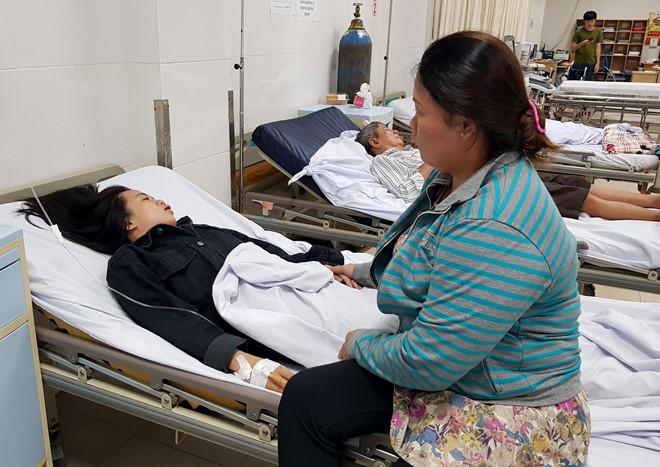 Khoảnh khắc đối diện thần chết khi ôtô tải húc gần chục xe máy-2