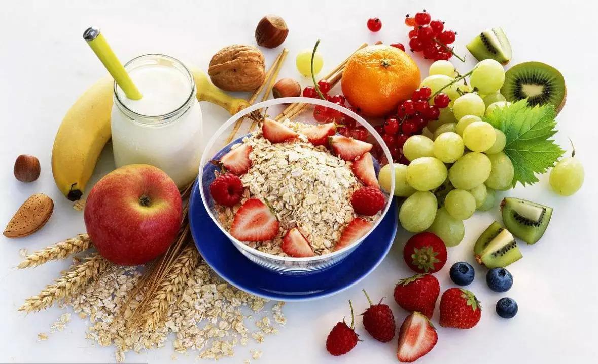 Những việc nên làm khi bạn lỡ ăn quá nhiều đồ ngọt để tránh khó chịu và hại sức khỏe-1