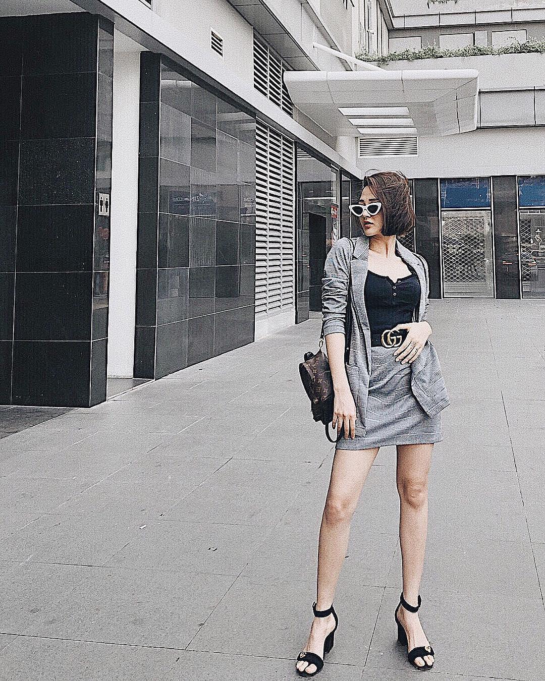 Tin sao Việt: Angela Phương Trinh gây tranh cãi khi tung clip dạy chị em cách luyện dáng-2